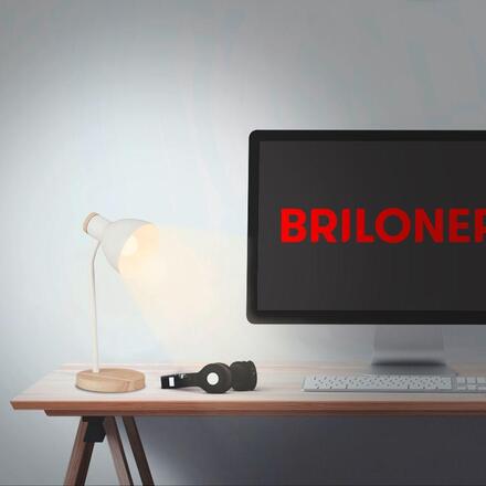 BRILONER Prep stolní lampička - s vypínačem, E14 patice, max. 10W, bílá / dřevo 7659016