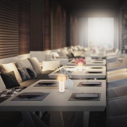 BRILONER Gila stolní lampa - 2,6W, 200lm, bezdrátová, LED, IP44, dotykový vypínač, stmívatelná, kávová/světlešedá 7669014