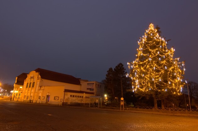 DecoLED LED světelný řetěz - FLASH, 100m, teple bílá, 1000 diod