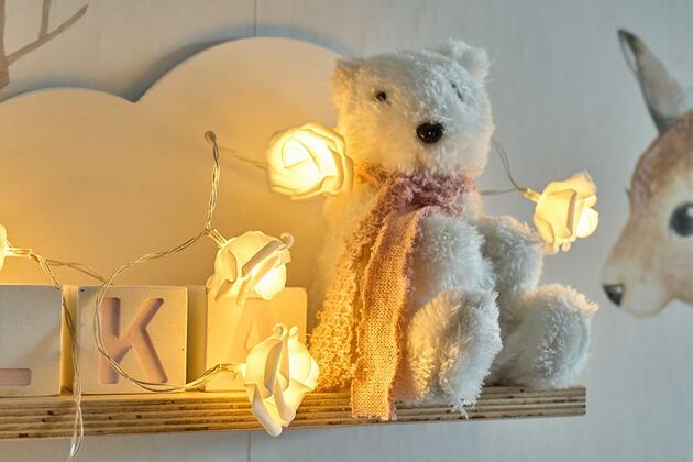 LED světelný řetěz na baterie, 10 teple bílých diod, 1,8 m, růže