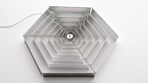 Artemide závěsné svítidlo Lampada Esagonale 82 E27 max 12W hliník