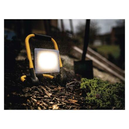 EMOS LED reflektor ILIO přenosný, 31 W, černý/žlutý, neutrální bílá ZS3332