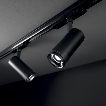 Třífázový lištový LED reflektor EXPLORER černý, 30 W, 3000-4000 K, pr. 71x167 mm
