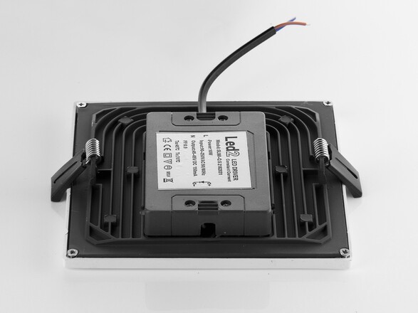 LED2 SLIM-Q, S ZÁPUSTNÉ BÍLÉ IP43 2182831