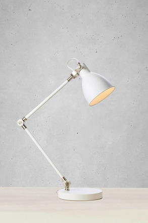 Markslöjd House stolní lampa bílá