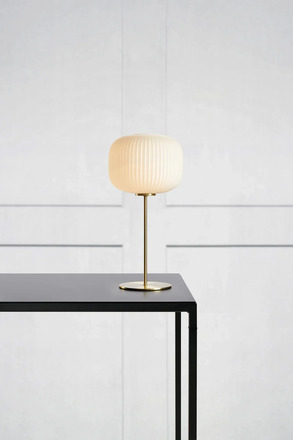 Markslöjd stolní lampa Sober, mosaz/bílá, 50 cm