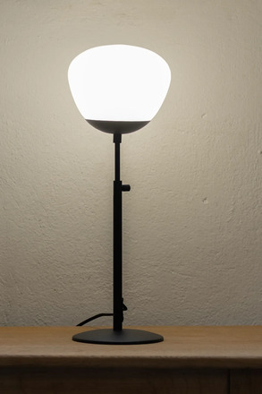 Markslöjd stolní lampa Rise černá malá