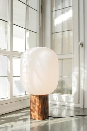 Markslöjd stolní lampa Skene ze dřeva