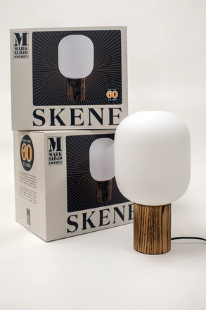 Markslöjd stolní lampa Skene ze dřeva