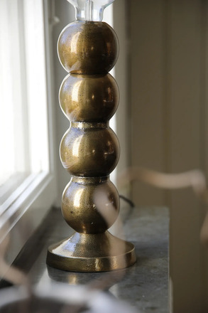 Markslöjd stolní lampa Gong zlatá