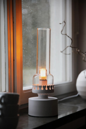 Markslöjd stolní lampa Kandella bílá