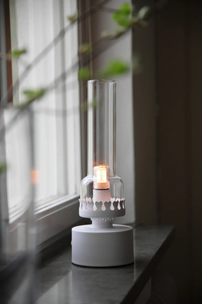 Markslöjd stolní lampa Kandella bílá