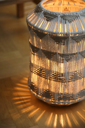 Markslöjd stolní lampa Ano béžová