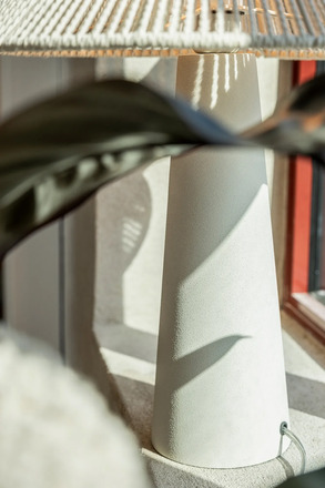 Markslöjd stolní lampa Favoro béžová