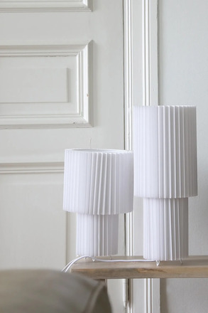 Markslöjd stolní lampa Catis bílá 32 cm