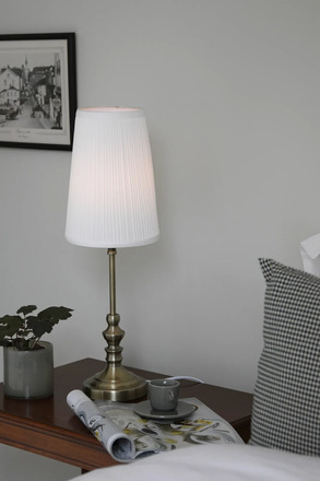 Markslöjd stolní lampa Noble, mosaz, 56 cm