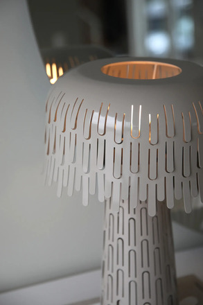 Markslöjd stolní lampa Verbera šedá