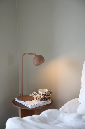 Markslöjd Pop stolní lampa hnědá