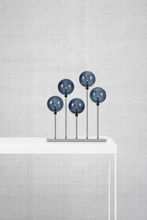 Markslöjd Mäster chromovaný svícen s kouřovou baňkou