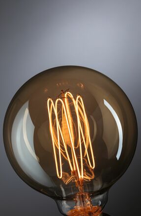 PAULMANN Rustic Shine Standard 230V LED Globe E27 Filament S-Form 4,2W 1800K stmívatelné zlatá