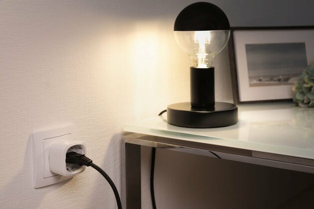 PAULMANN Zásuvka Smart Home Zigbee Smart Plug pro Euro- a Schuko-zástrčku bílá