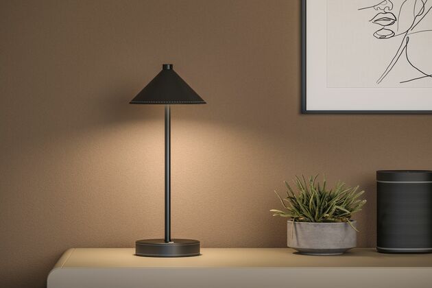 PAULMANN Mobilní stolní lampa Pellini CCT 2W černá mat