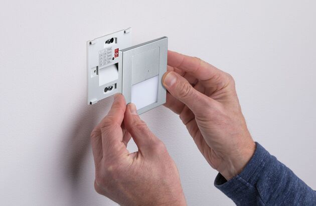 PAULMANN LED vestavné svítidlo do zdi Tsaro hranaté 80x36mm 1W 230V 2700K senzor matný chrom