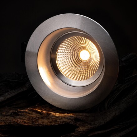 SLC vestavné LED svítidlo OneSoft 8 W 220-240 V 2700 K DALI stmívatelné IP54 36° Ra90 hliník