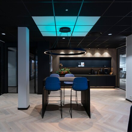 SLC LED závěsné svítidlo Ring up/down/8x spotů černé 8300lm 2700K Ra80 Zigbee IP20 +RGBW