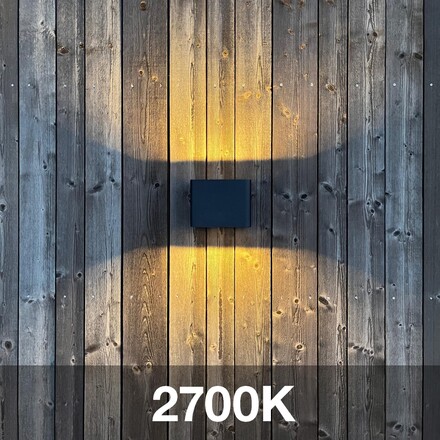 SLC venkovní nástěnné LED svítidlo Shadow se zásuvkami 787lm 2700/3000/4000K stmívatelné černé IP65