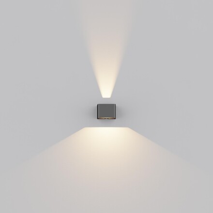 SLC venkovní nástěnné LED svítidlo Shadow se zásuvkami 787lm 2700/3000/4000K stmívatelné černé IP65