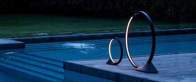 Artemide stojací LED svítidlo O Floor 43 W 3000K Design Collection