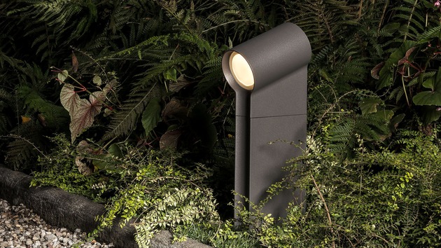 Artemide venkovní svítidlo Oblique Bollard 75 23 W 3000K