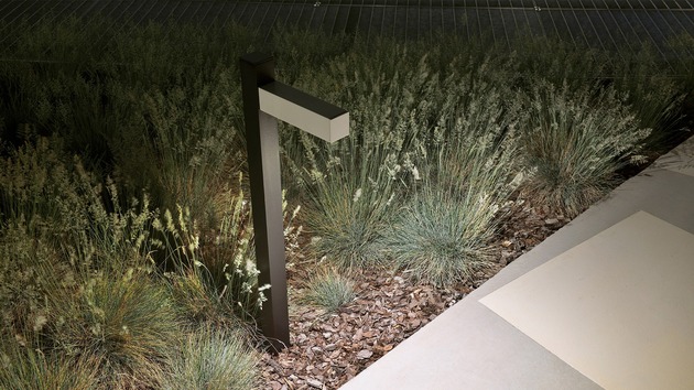 Artemide venkovní svítidlo Walking Pole 600 Architectural Outdoor 3x180° hlavic