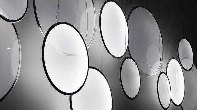 Artemide Discovery vertikální 100 - černá - RGBW - Bluetooth 1993330APP