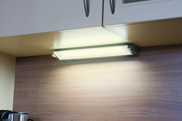 HEITRONIC LED svítidlo pod skříňku MIAMI 15W 910mm 15W/910mm 29002