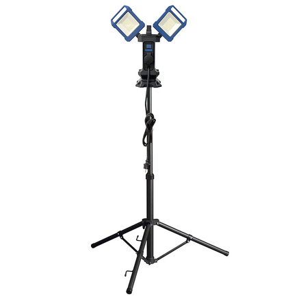 Solight duální teleskopický přenosný LED reflektor se zásuvkou, 2x30W, 5400lm, 4000K, 62-152cm, IP54 WM-60W-FVP