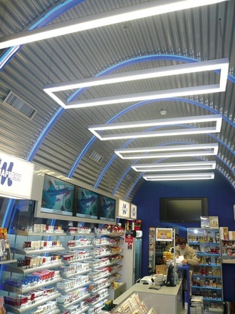 SEC Stropní nebo závěsné LED svítidlo s přímým osvětlením WEGA-FRAME2-DA-DIM-DALI, 90 W, eloxovaný AL, 1444 x 330 x 50 mm, 3000 K, 11800 lm 322-B-113-01-00-SP